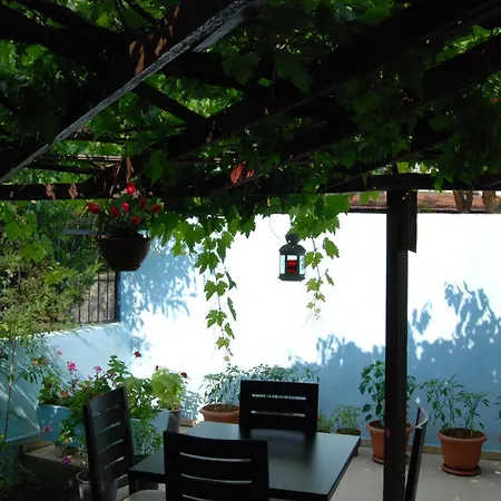 Otel Maviev Çeşme