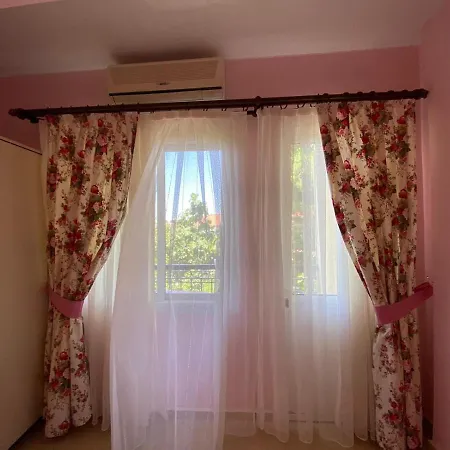 Maviev Otel 3*