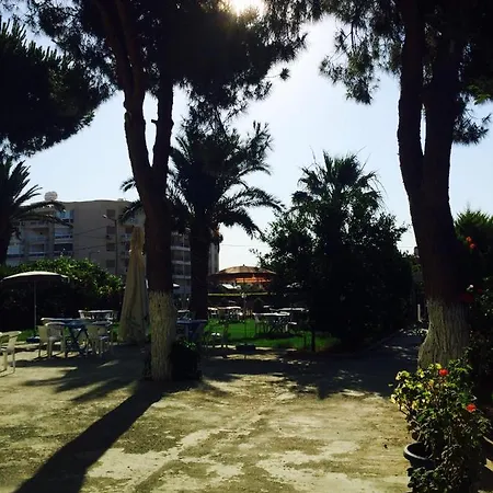 Hotell Maviev