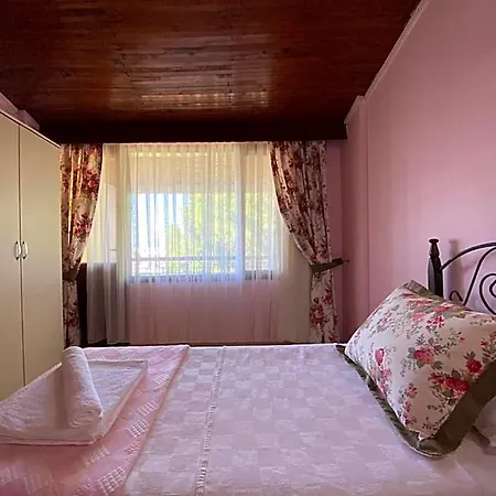 Hotel Maviev Çeşme